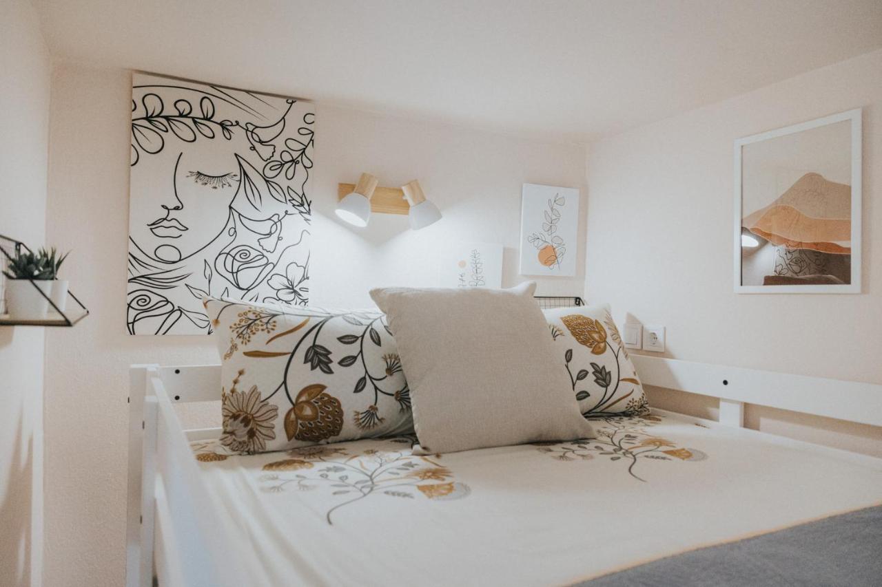 Appartamento Bohemian Loft With View! Volos Esterno foto